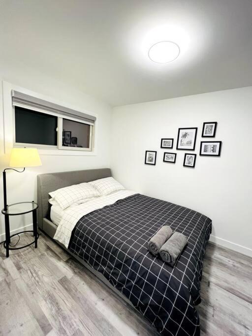 Villa Walking Distance To St Boniface, Easy Parking à Winnipeg Extérieur photo